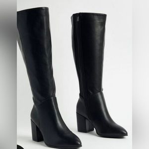 Pointed toe heel knee boot size 10.5 WW